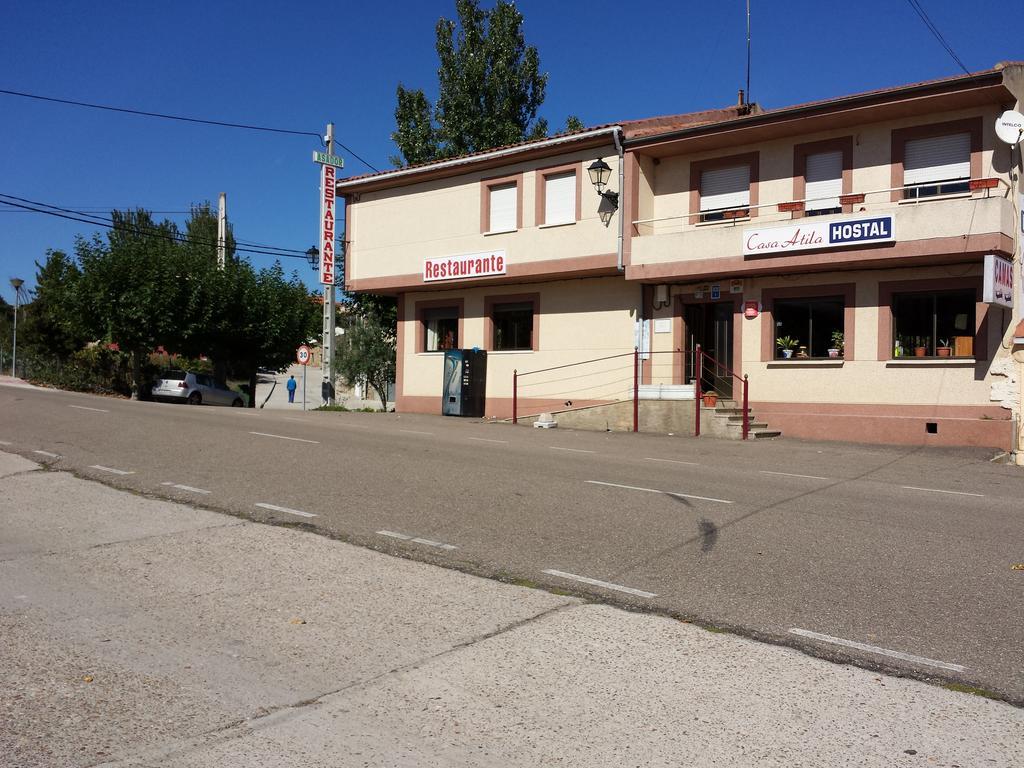 Hostal Atila Ricobayo Exterior foto