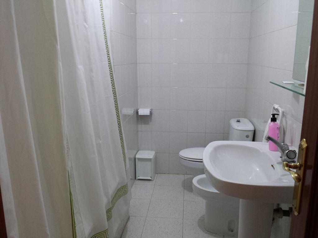 Hostal Atila Ricobayo Quarto foto